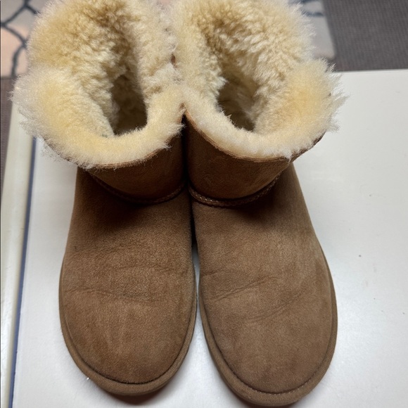 UGG Tan Shearling Lined Boots - Picture 3 of 10
